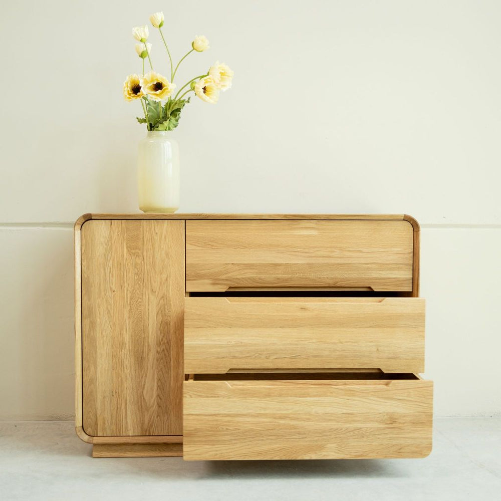 VESKOR Commode en chêne massif de la collection Alina meubles nordiques modernes
