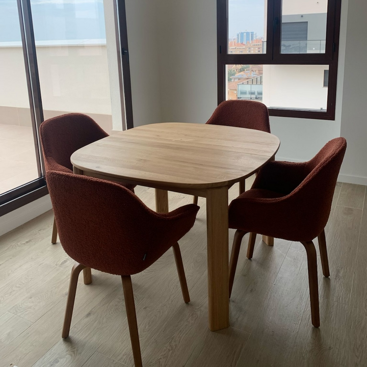 Table de salle à manger ronde à rallonge en chêne massif Victoria | VESKOR