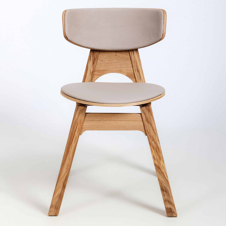 VESKOR Chaise rembourrée en chêne massif de la collection Frida Meubles nordiques au design moderne Mobel.Store