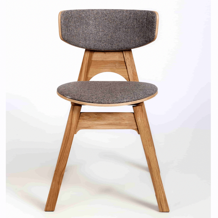 VESKOR Chaise rembourrée en chêne massif de la collection Frida Meubles nordiques au design moderne Mobel.Store