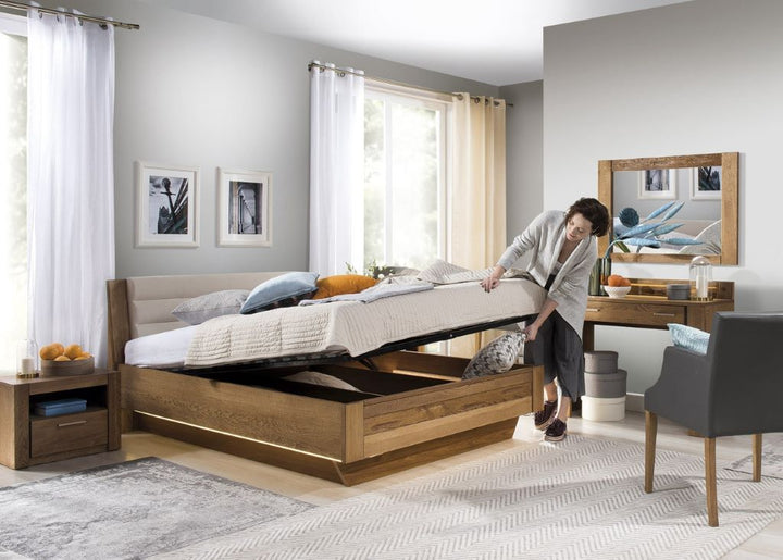 VESKOR Meubles de chambre à coucher en chêne massif de la collection Velvet. Meubles nordiques au design moderne.