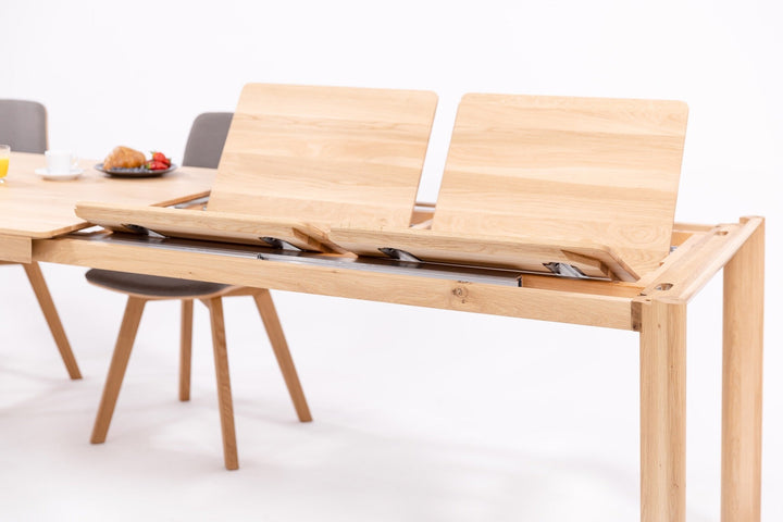 Table de salle à manger à rallonge en bois massif DITA | KARPIS