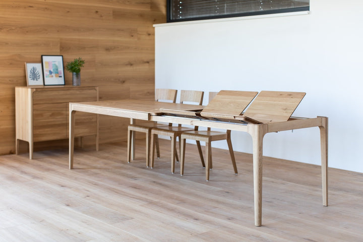Table de salle à manger à rallonge en bois massif CREATIV | KARPIS