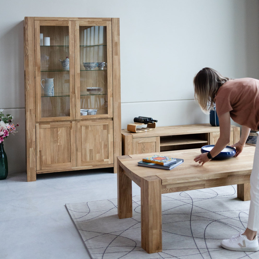 Comment placer la vaisselle dans la vitrine ?