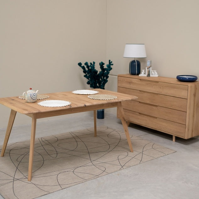 Comment aménager une salle à manger carrée