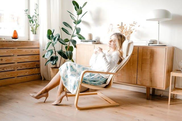 chaise en bois confortable