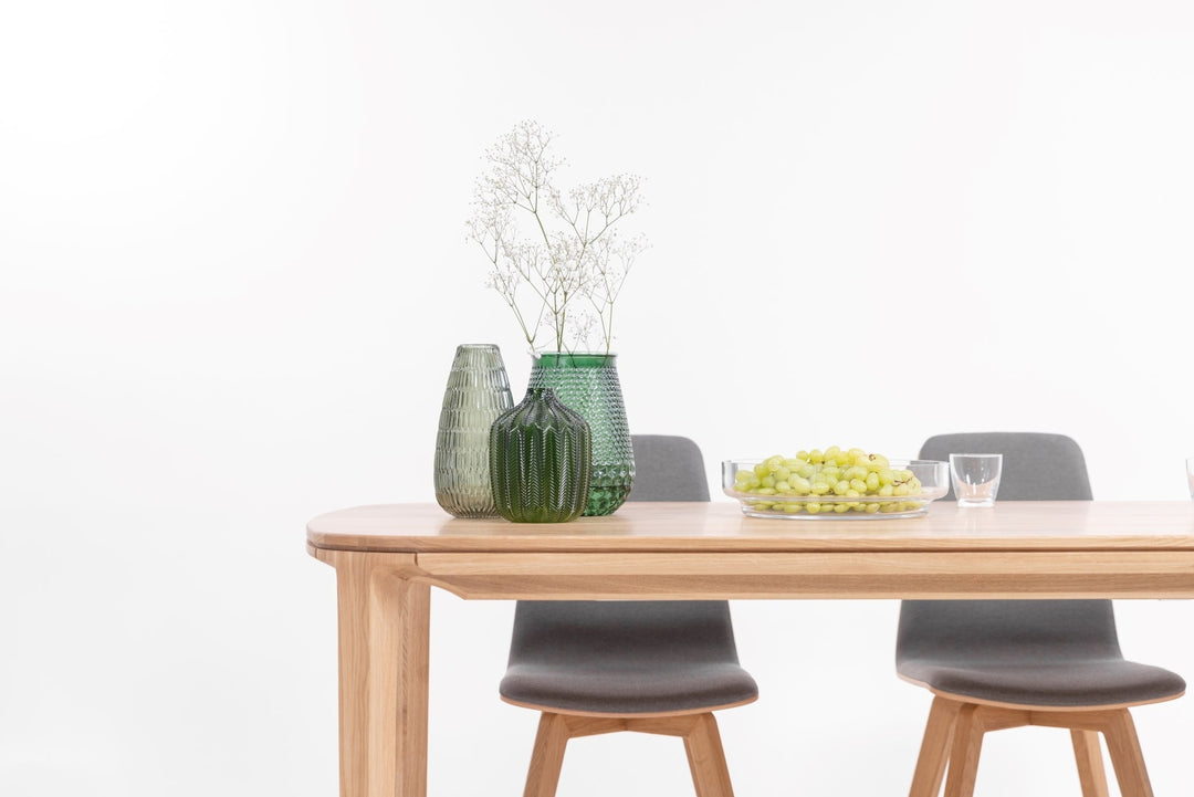 Table de salle à manger à rallonge en bois massif hêtre ou chêne IKONA | KARPIS