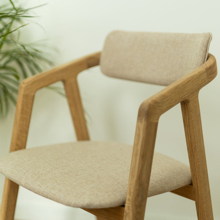 Lot de 2 ou 4 chaises de salle à manger rembourrées en chêne massif Soho | VESKOR
