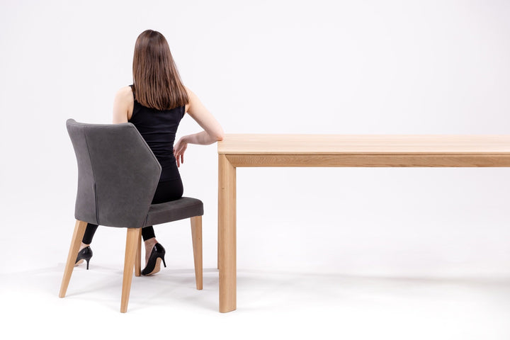 Table de salle à manger fixe en bois massif DITA | KARPIS
