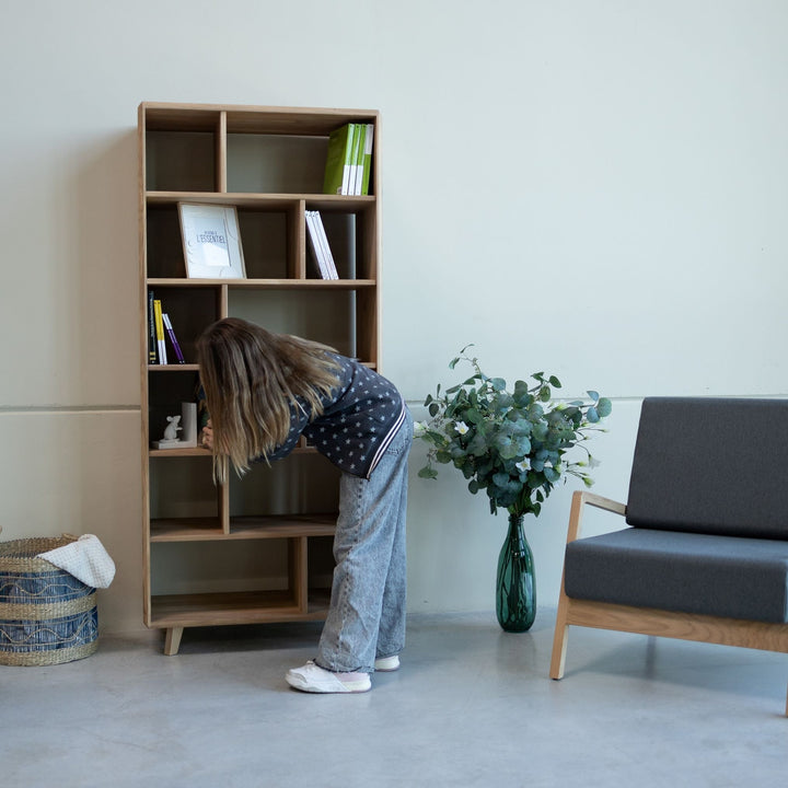 Bibliothèque en bois massif SUÈDE 1, 80 x 42 x 180 cm. | VESKOR