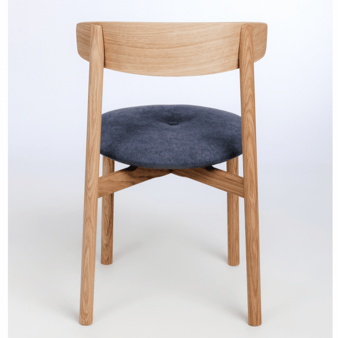 VESKOR Chaise en chêne massif tapissée de la collection Nora Meubles nordiques au design moderne Mobel.Store
