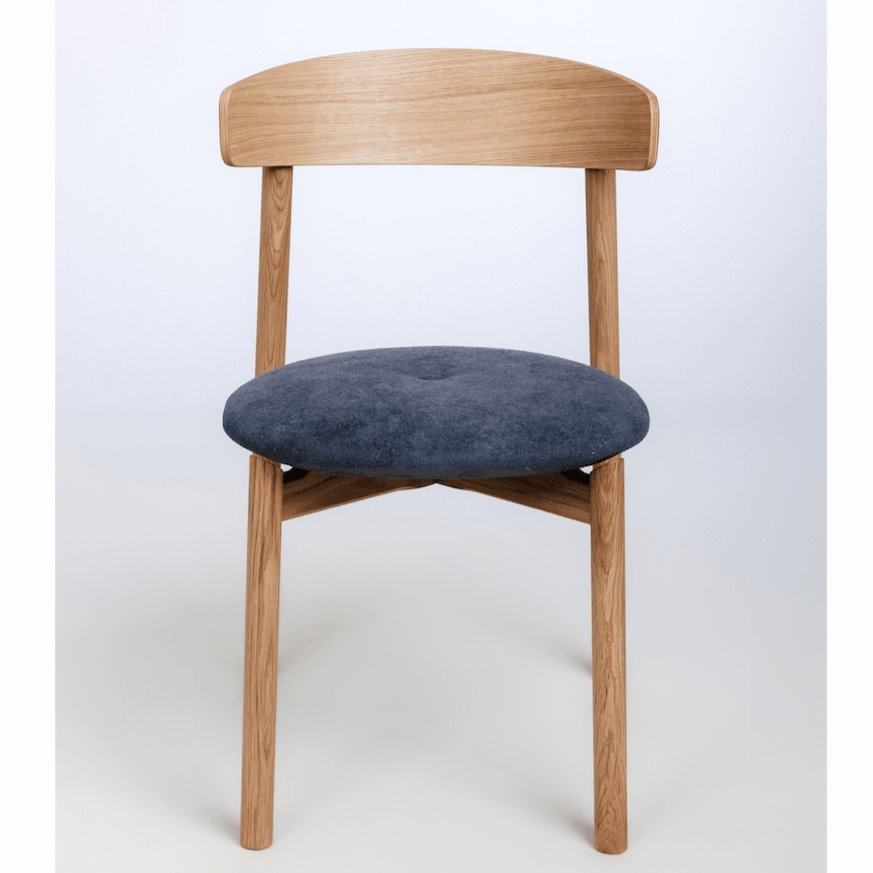 VESKOR Chaise en chêne massif tapissée de la collection Nora Meubles nordiques au design moderne Mobel.Store