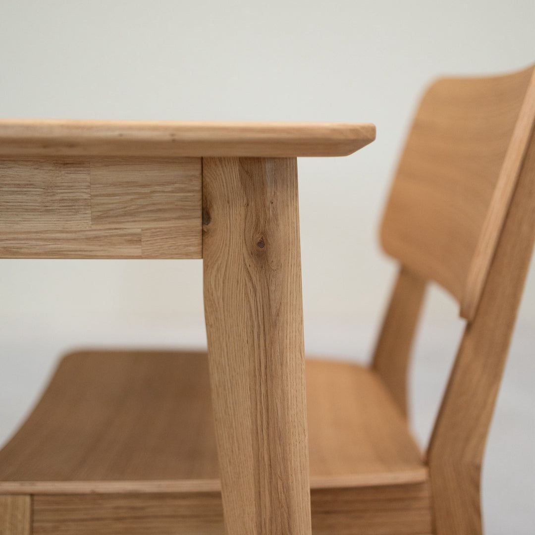 VESKOR Table de salle à manger carrée en chêne massif GUSTAF