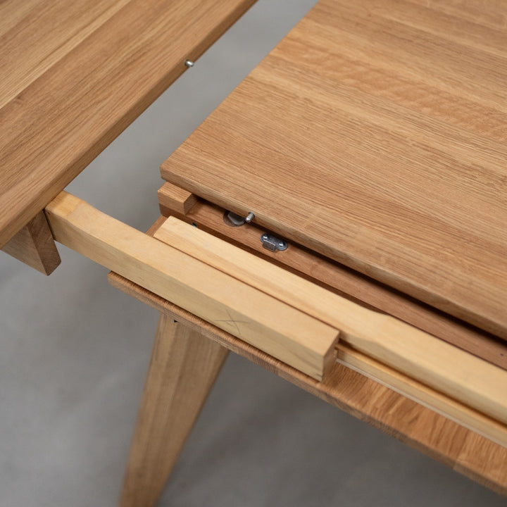 VESKOR Table de salle à manger ronde à rallonge en chêne massif LEA