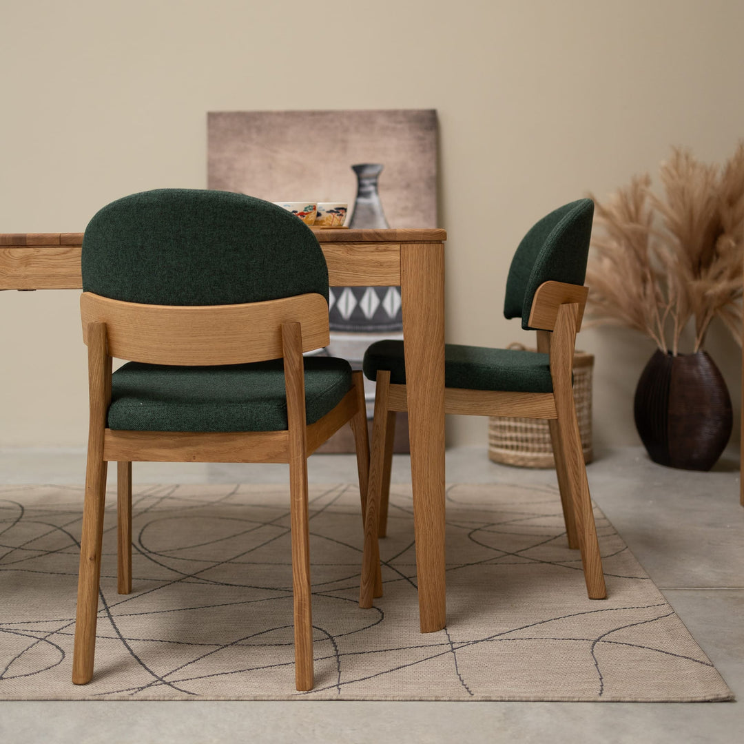 VESKOR Chaise en chêne massif de la collection Astrid Meubles nordiques au design moderne Mobel.Store