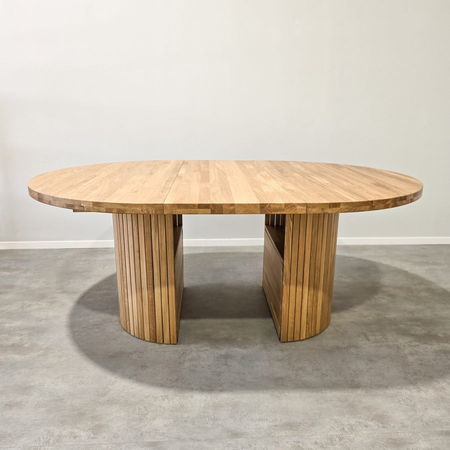 VESKOR Table ronde à rallonge en chêne massif ROMA 135-235 x 135 x 75 cm.