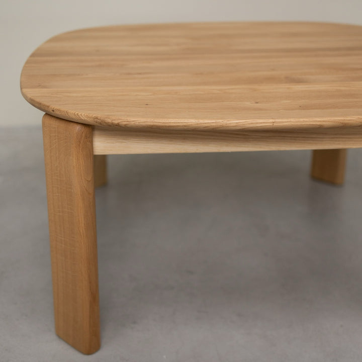 Mesa de centro de madera maciza roble Victoria | VESKOR