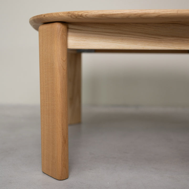 Mesa de centro de madera maciza roble Victoria | VESKOR