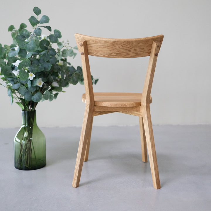 Lot de 2 ou 4 chaises de salle à manger en chêne massif VICTORIA | VESKOR