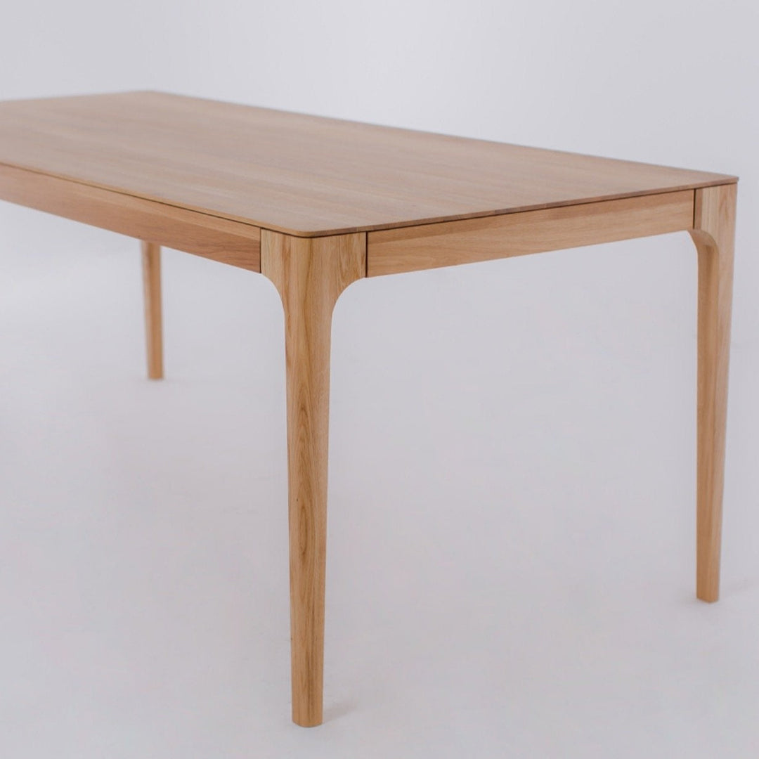 Table de salle à manger en chêne massif et hêtre durable karpis mobel.store